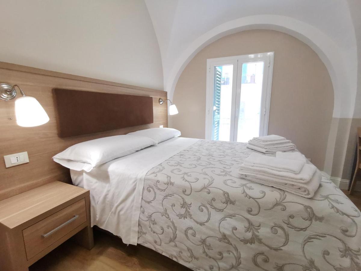 Opera Relais 85 Bed & Breakfast Messina Exterior photo