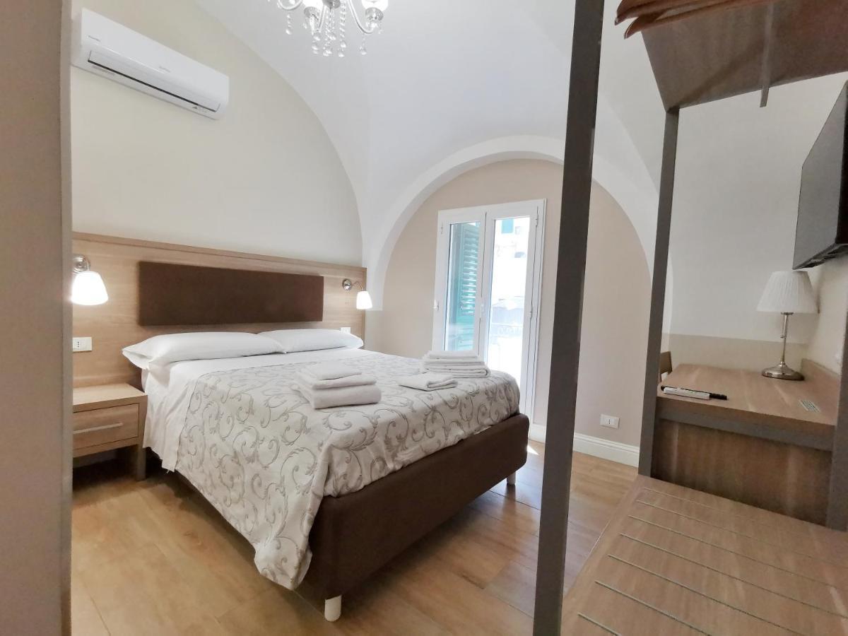 Opera Relais 85 Bed & Breakfast Messina Exterior photo