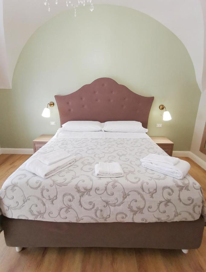 Opera Relais 85 Bed & Breakfast Messina Exterior photo